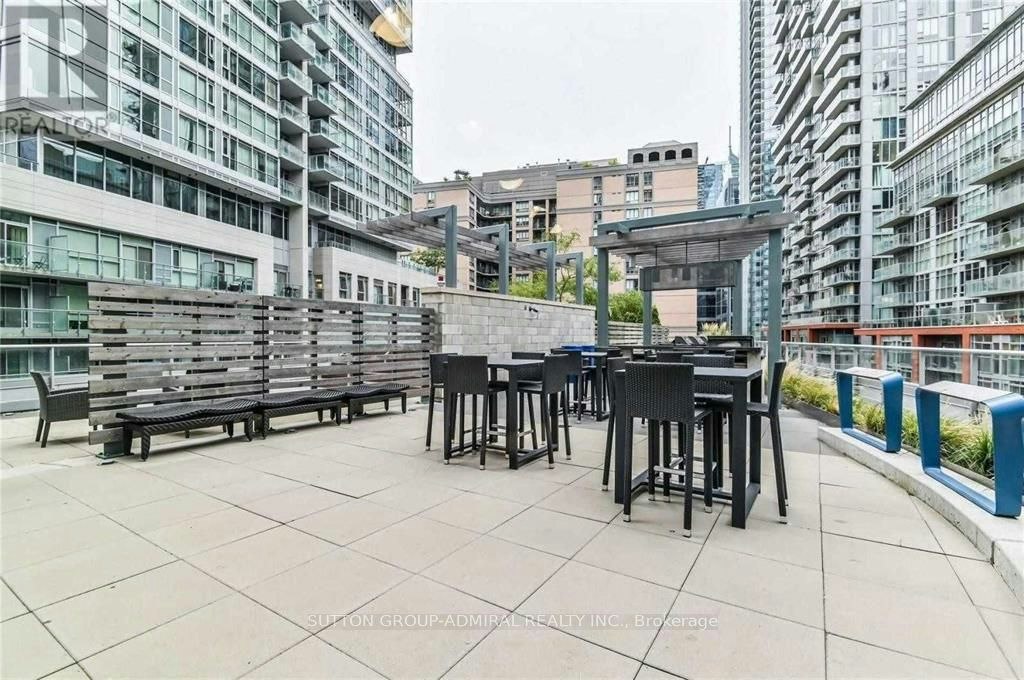 2205-30 Nelson Street, Toronto, ON, M5V 0H5 - 6