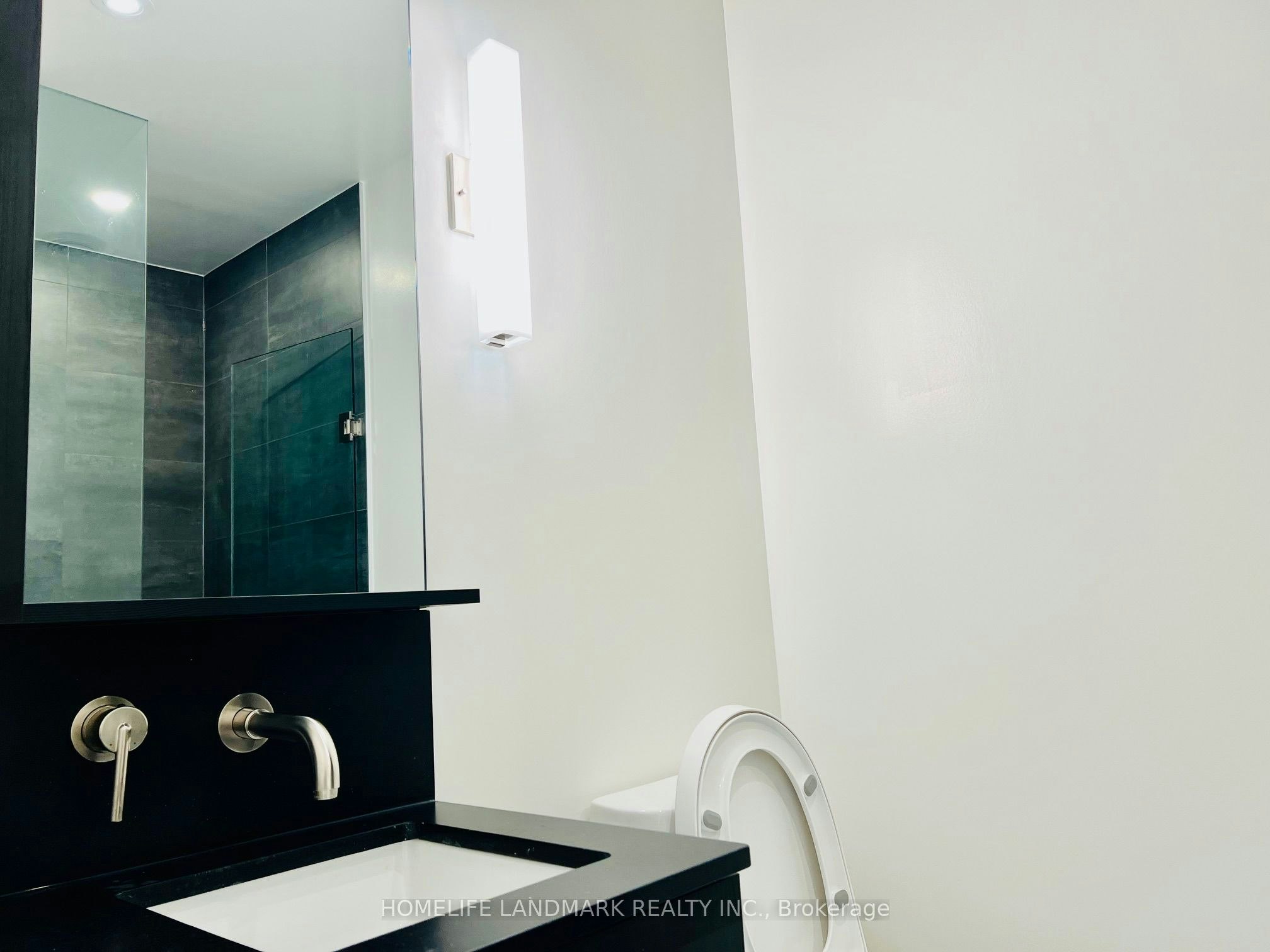717N-120 Broadway Avenue, Toronto, ON, M4P 0E9 - 8