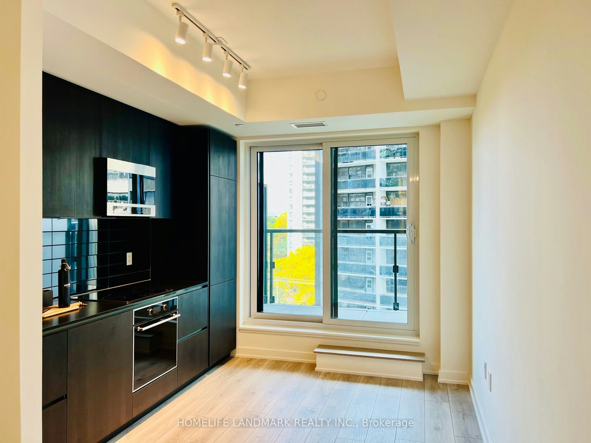 717N-120 Broadway Avenue, Toronto, ON, M4P 0E9 - 5