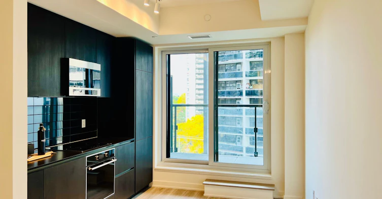 717N-120 Broadway Avenue, Toronto, ON, M4P 0E9 - 5
