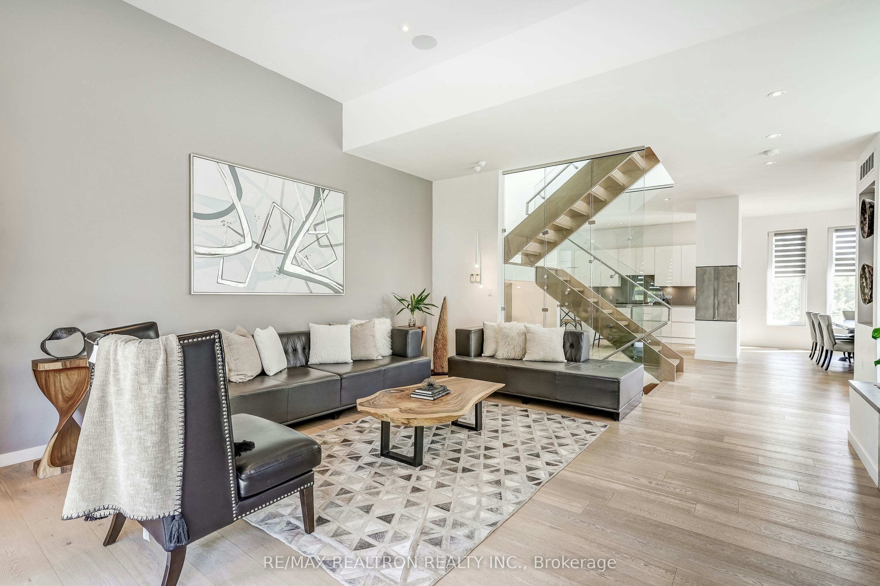 87 Otonabee Avenue, Toronto, ON, M2M 2S7 - 6