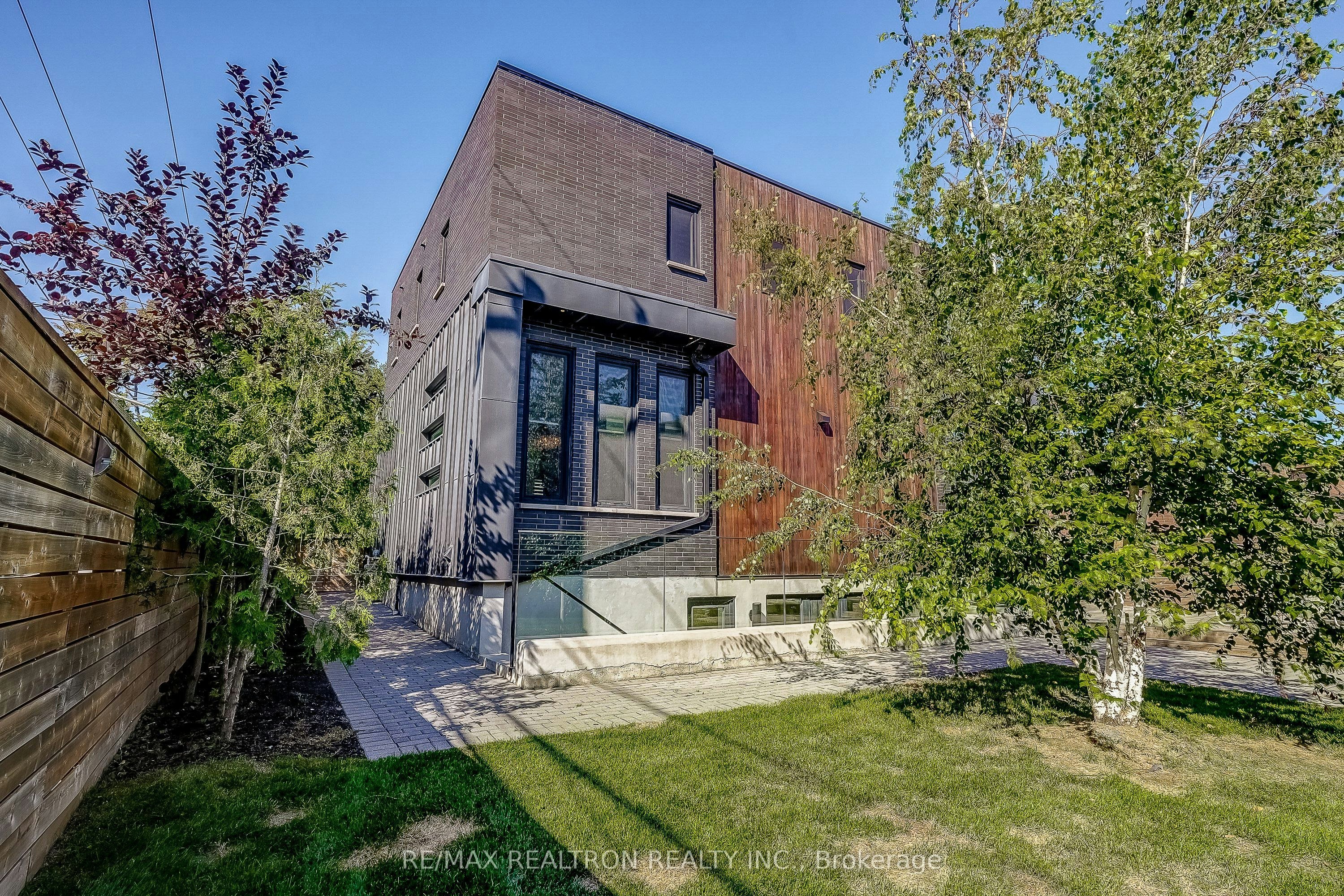 87 Otonabee Avenue, Toronto, ON, M2M 2S7 - 46