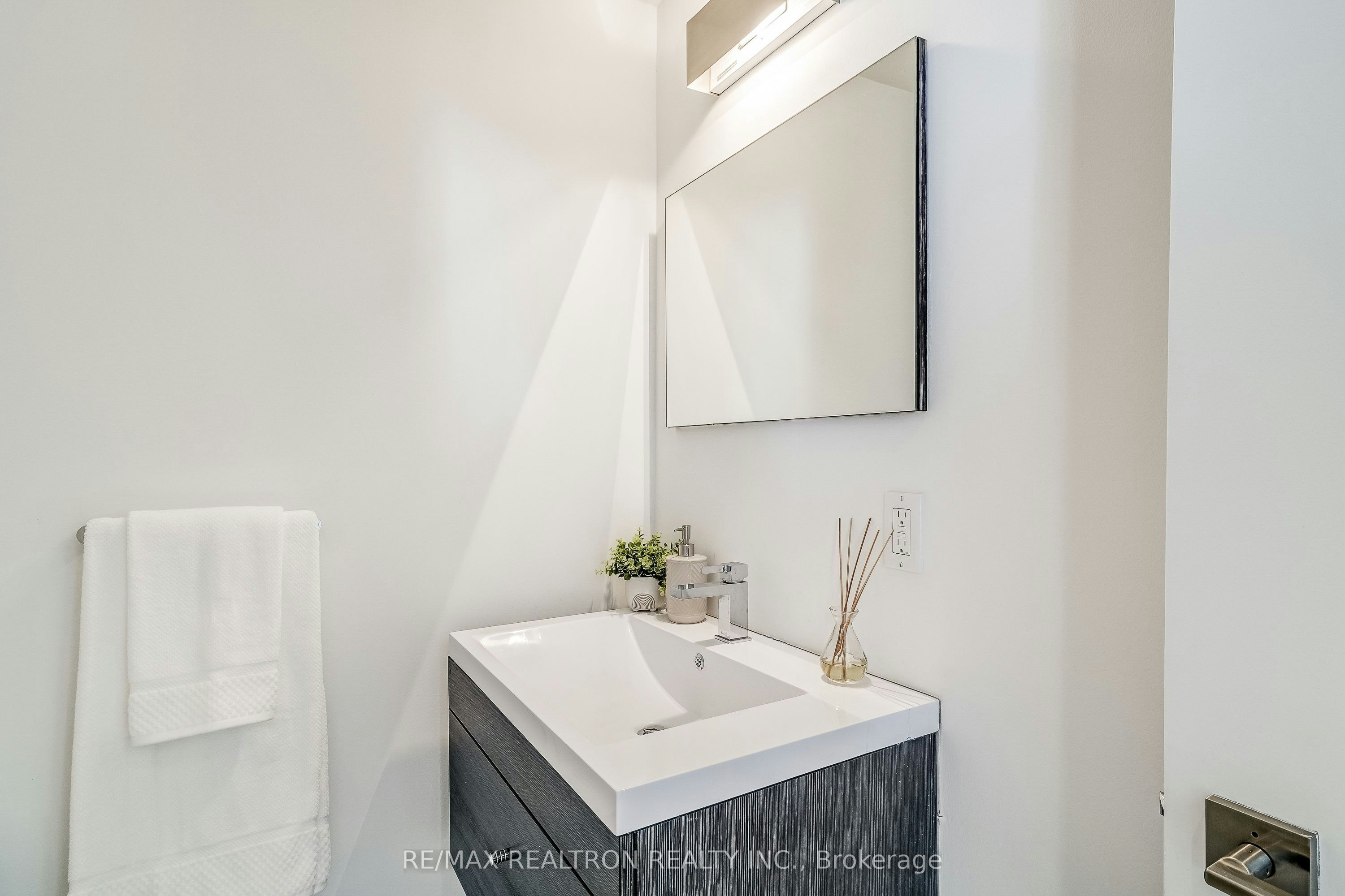 87 Otonabee Avenue, Toronto, ON, M2M 2S7 - 39