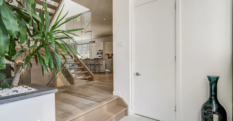 87 Otonabee Avenue, Toronto, ON, M2M 2S7 - 3