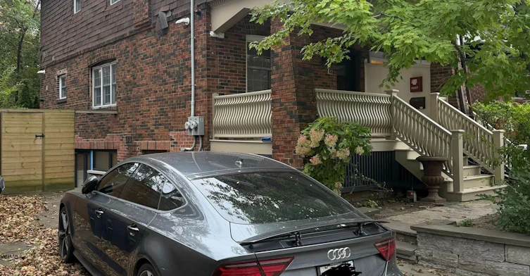 33 Hillsdale Avenue W, Toronto, ON, M5P 1E9