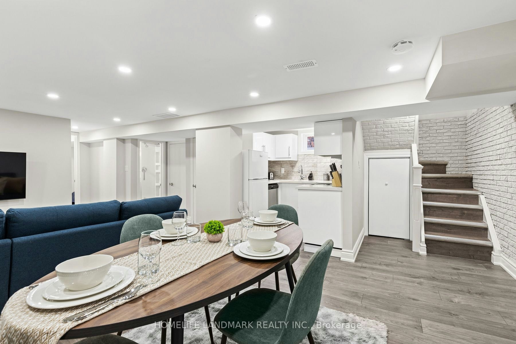 107 Parklea Drive, Toronto, ON, M4G 2J9 - 19
