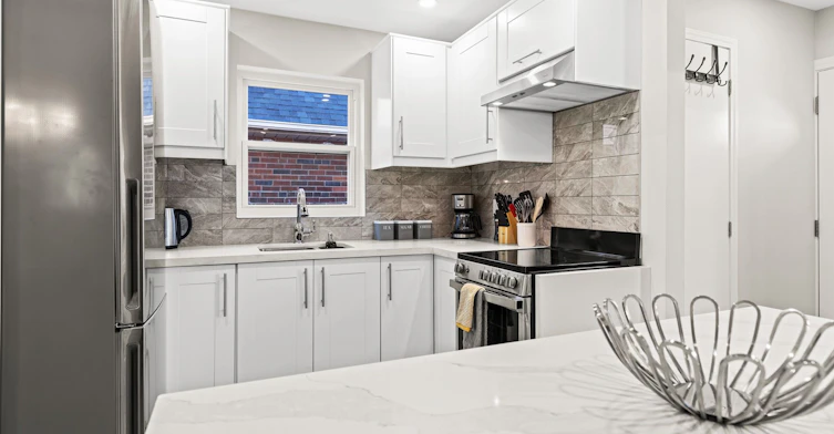 107 Parklea Drive, Toronto, ON, M4G 2J9 - 13
