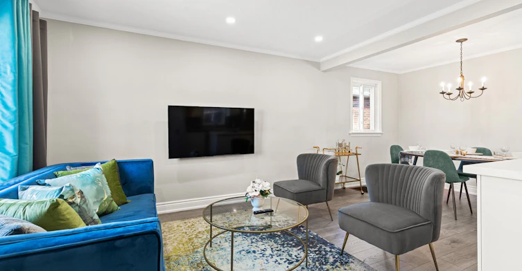 107 Parklea Drive, Toronto, ON, M4G 2J9 - 3