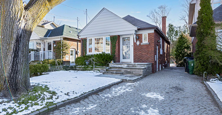 107 Parklea Drive, Toronto, ON, M4G 2J9 - 29