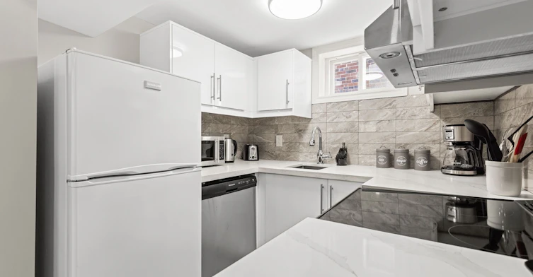 107 Parklea Drive, Toronto, ON, M4G 2J9 - 26