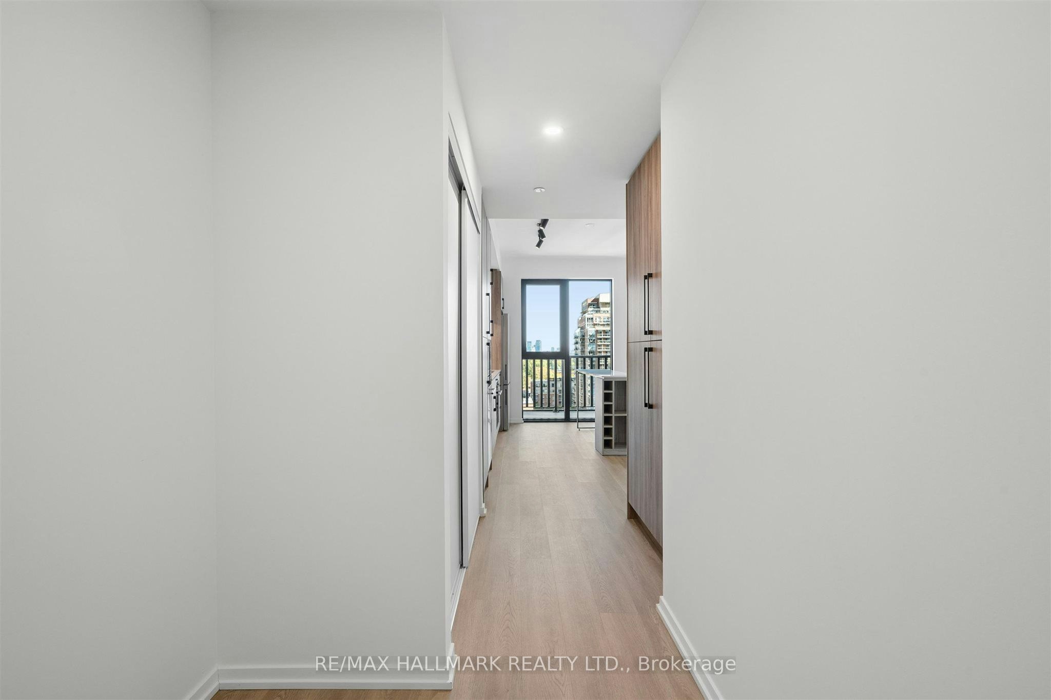 1109-109 Erskine Avenue, Toronto, ON, M4P 0G8 - 7