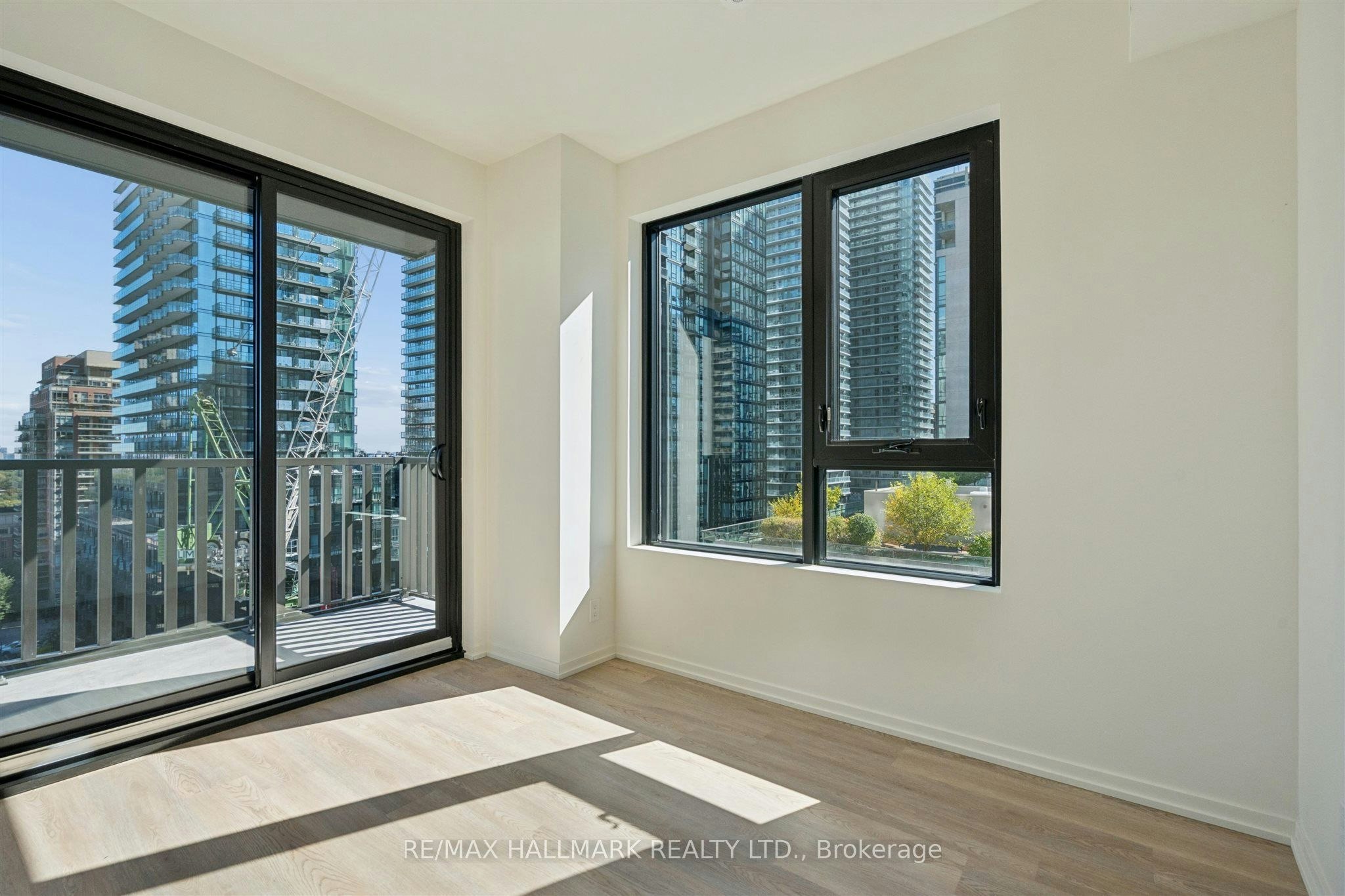 1109-109 Erskine Avenue, Toronto, ON, M4P 0G8 - 24