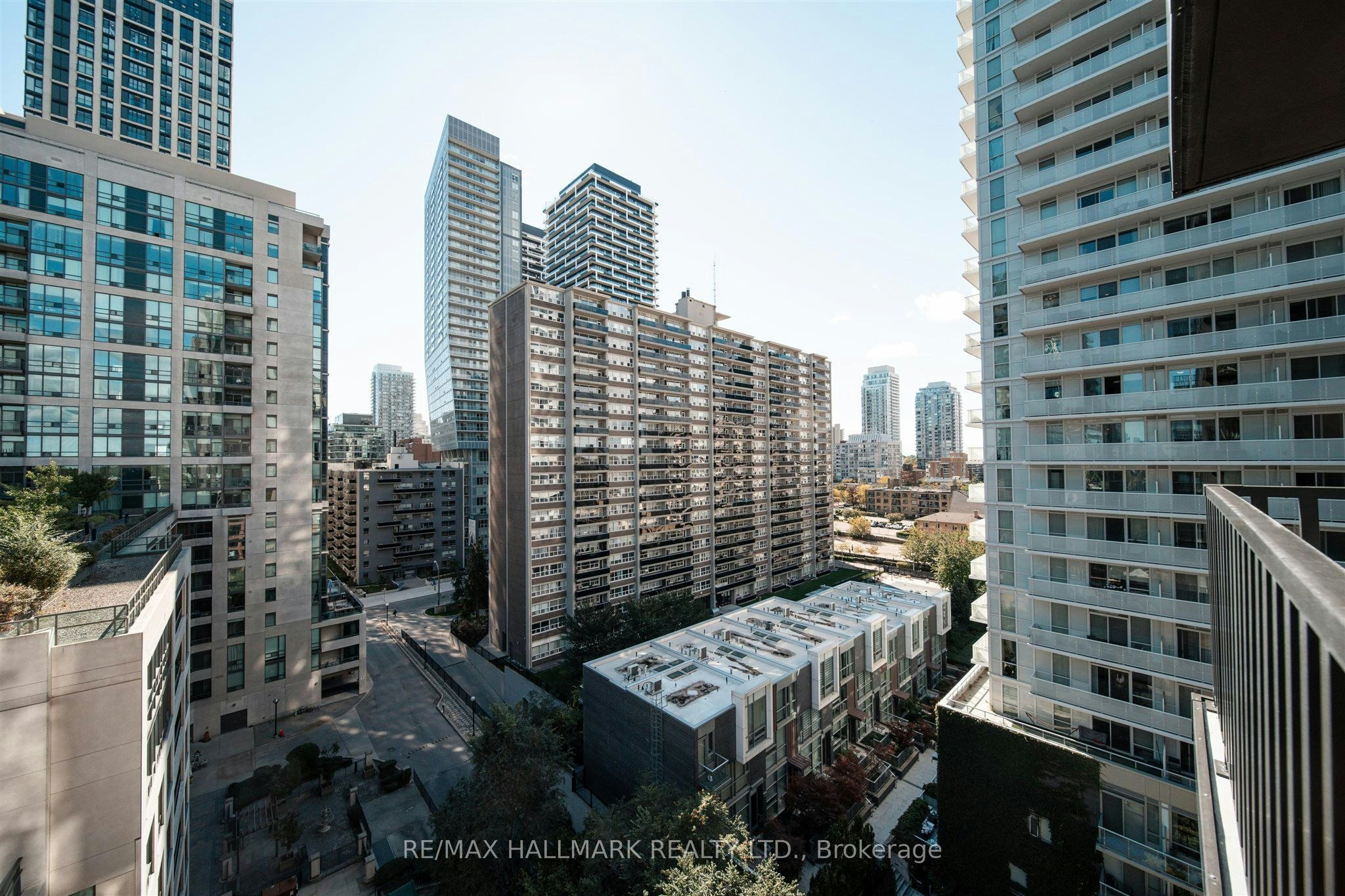 1109-109 Erskine Avenue, Toronto, ON, M4P 0G8 - 30