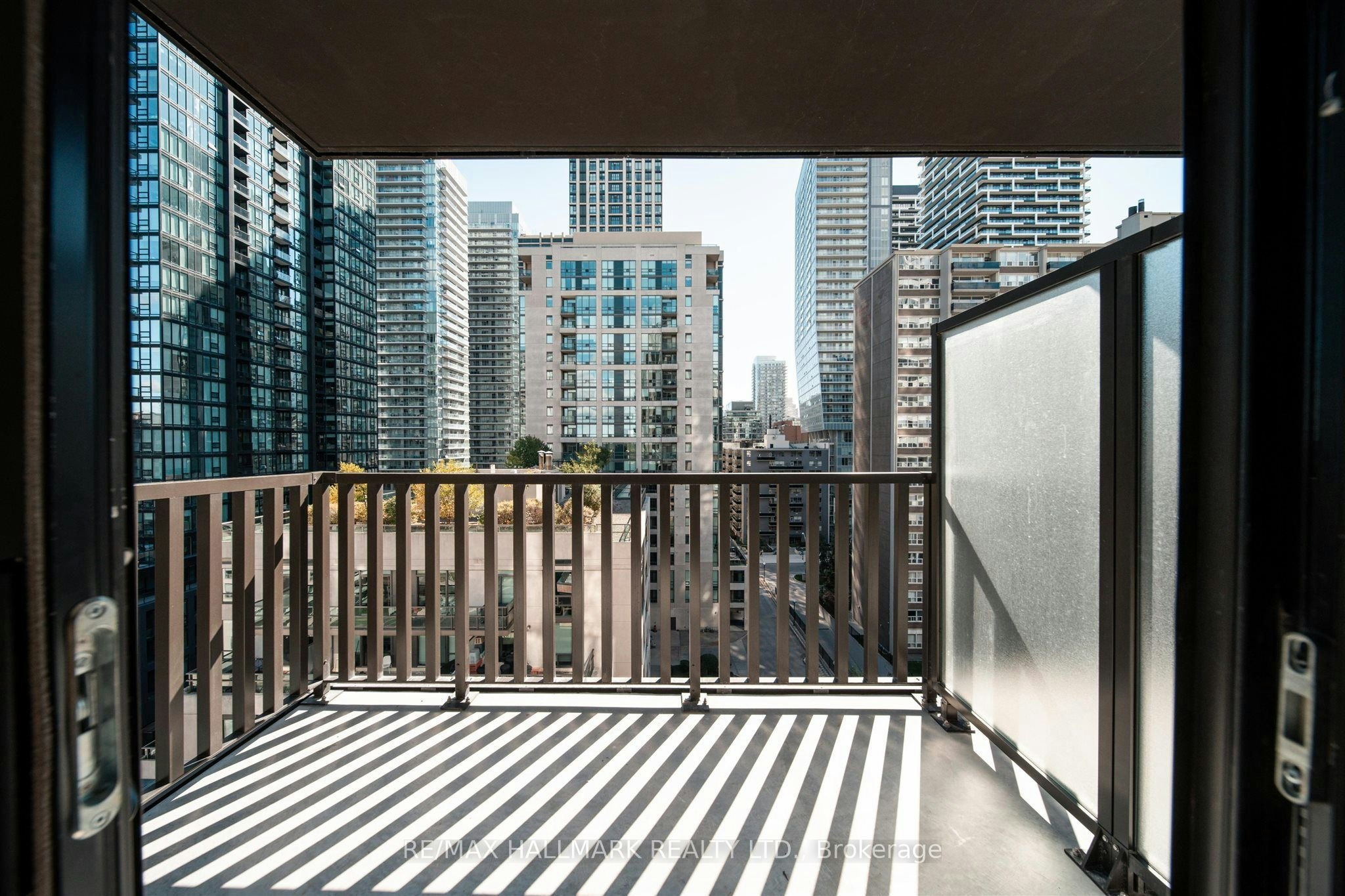 1109-109 Erskine Avenue, Toronto, ON, M4P 0G8 - 21