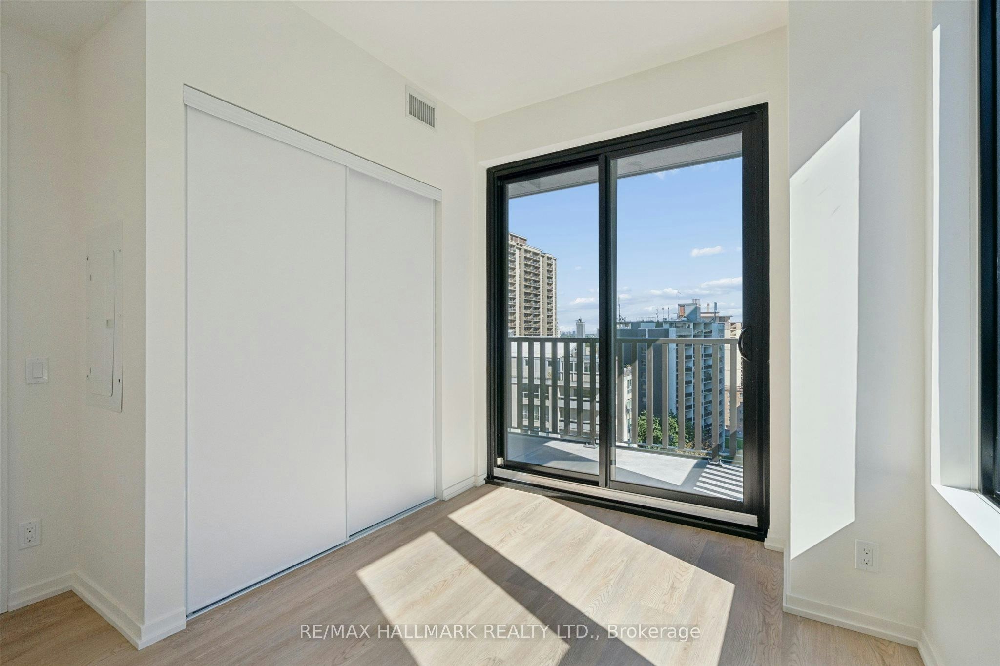 1109-109 Erskine Avenue, Toronto, ON, M4P 0G8 - 25