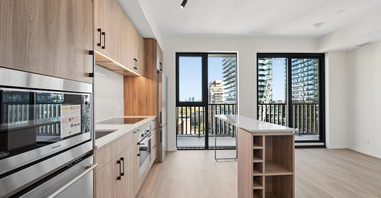 1109-109 Erskine Avenue, Toronto, ON, M4P 0G8 - 12