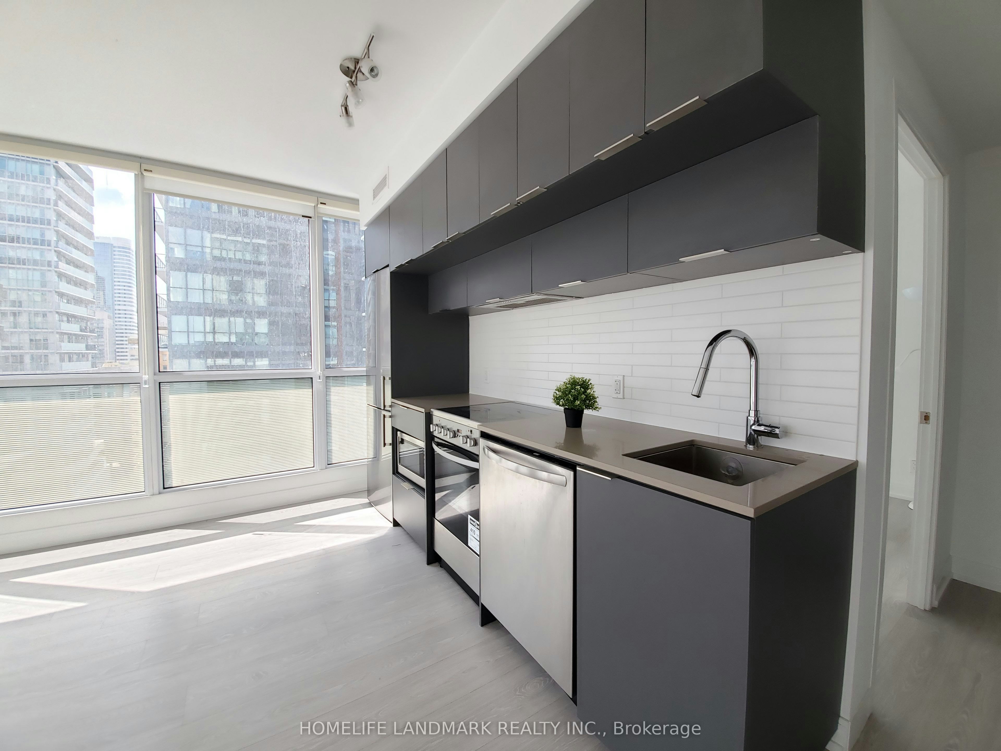 1110-181 Dundas Street E, Toronto, ON, M5A 0N5 - 2