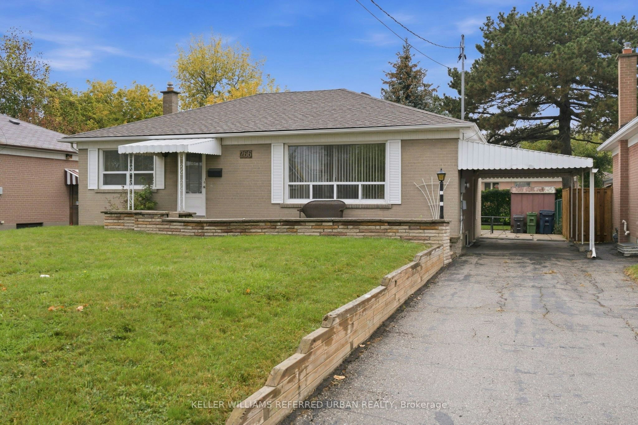 266 Acton Avenue, Toronto, ON, M3H 4J3