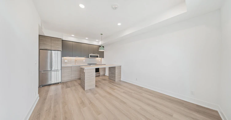 705-484 Spadina Avenue, Toronto, ON, M5S 0E4 - 5