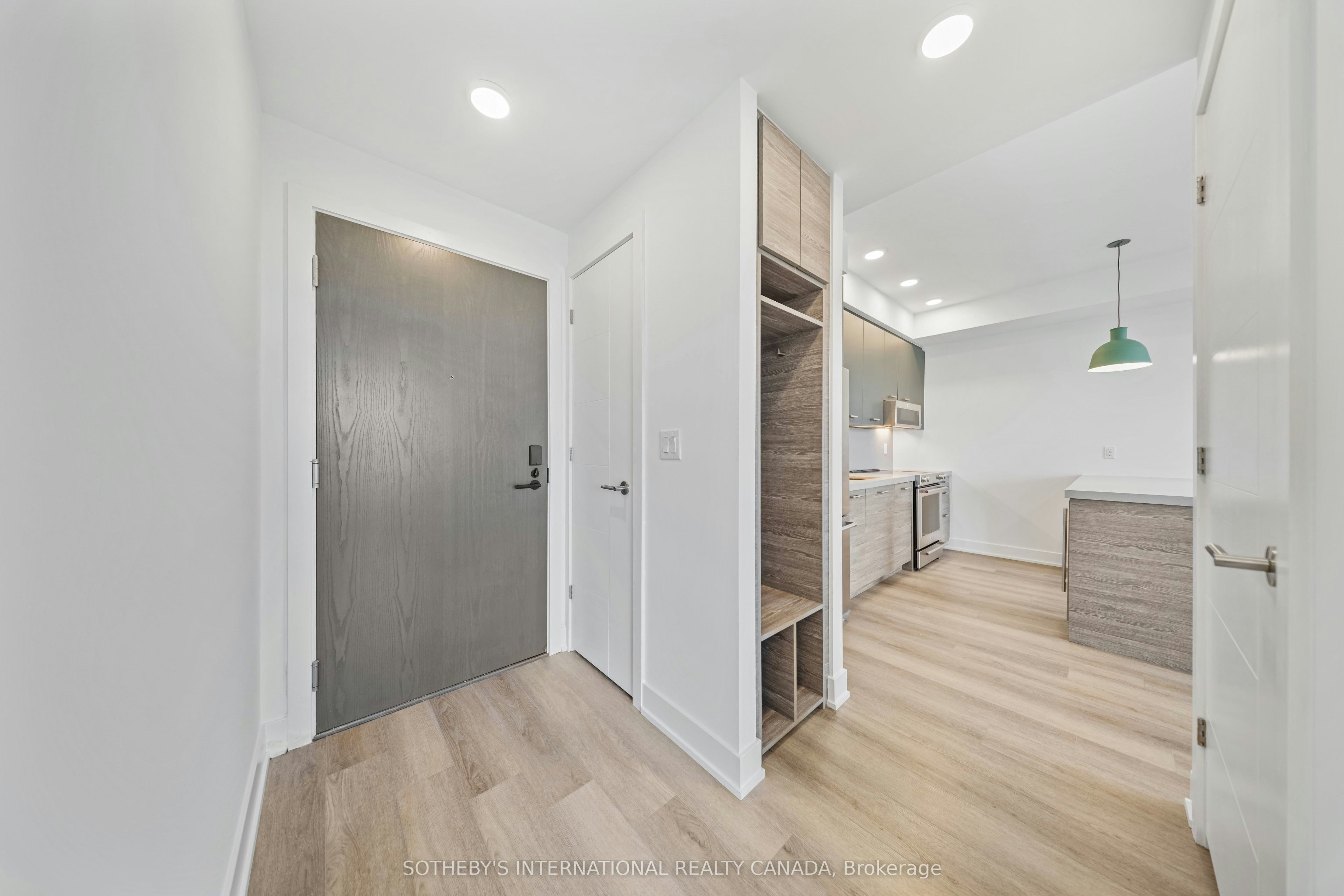 404-484 Spadina Avenue, Toronto, ON, M5S 0E4