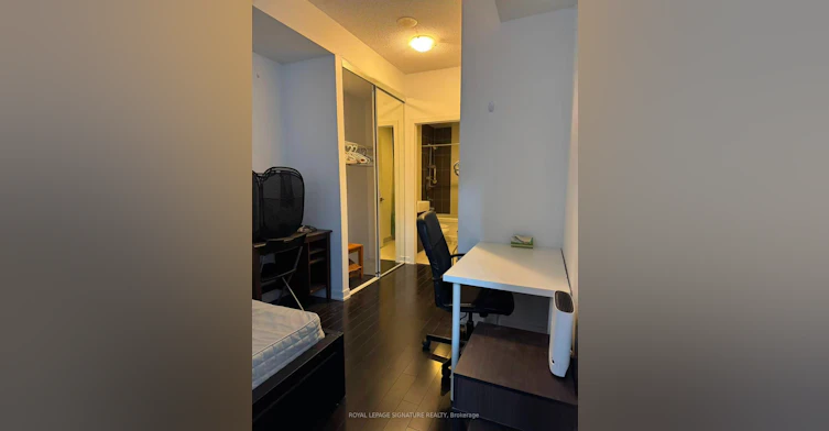 410-770 Bay Street, Toronto, ON, M5G 1N6 - 12