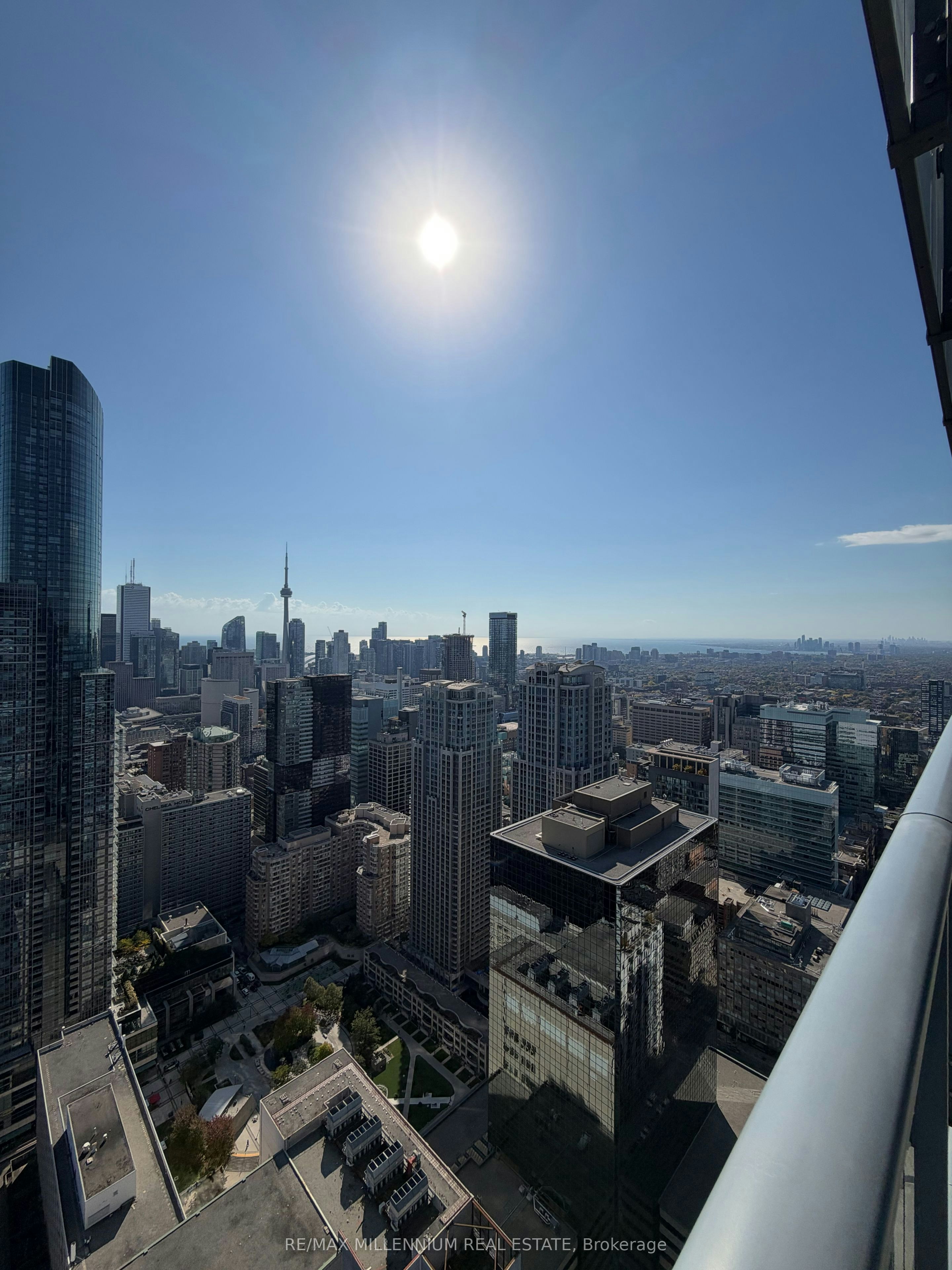 5710-7 Grenville Street, Toronto, ON, M4Y 0E9
