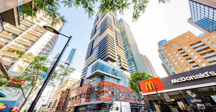 5710-7 Grenville Street, Toronto, ON, M4Y 0E9 - 22