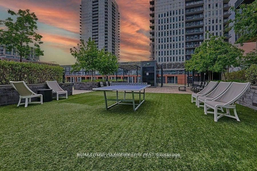 2512-20 Tubman Avenue, Toronto, ON, M5A 0M5 - 8