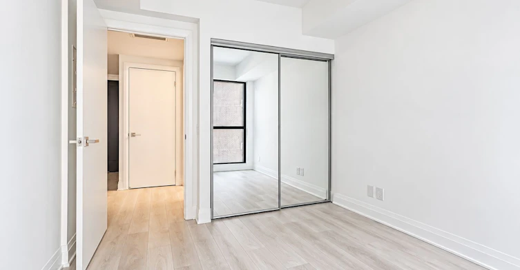 431-33 Frederick Todd Way, Toronto, ON, M4G 0C9 - 9