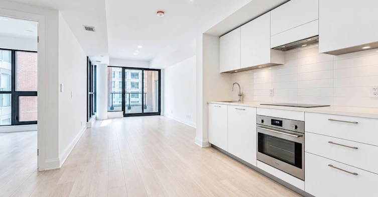 431-33 Frederick Todd Way, Toronto, ON, M4G 0C9 - 5