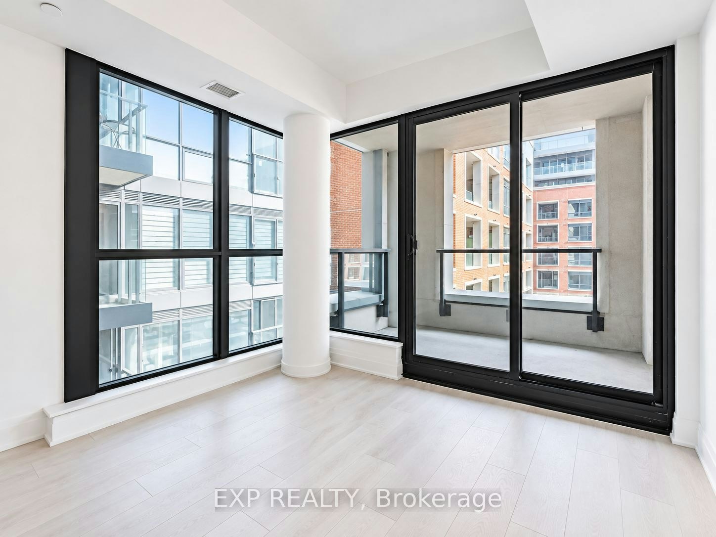 431-33 Frederick Todd Way, Toronto, ON, M4G 0C9 - 14