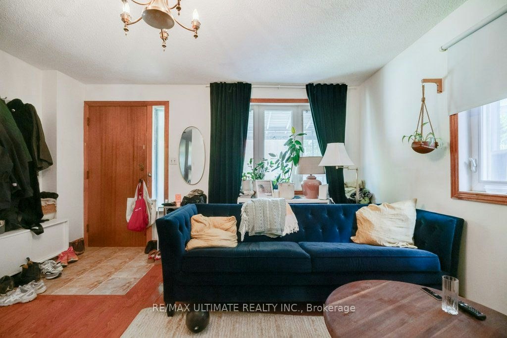 Main-53 Churchill Avenue, Toronto, ON, M6J 2B5 - 3