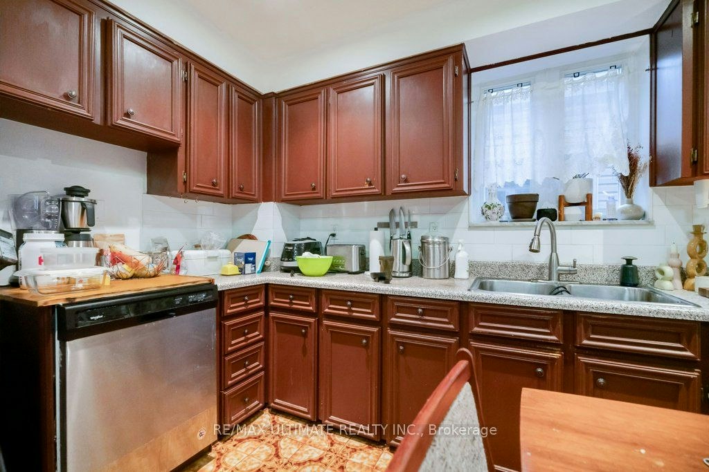 Main-53 Churchill Avenue, Toronto, ON, M6J 2B5 - 11