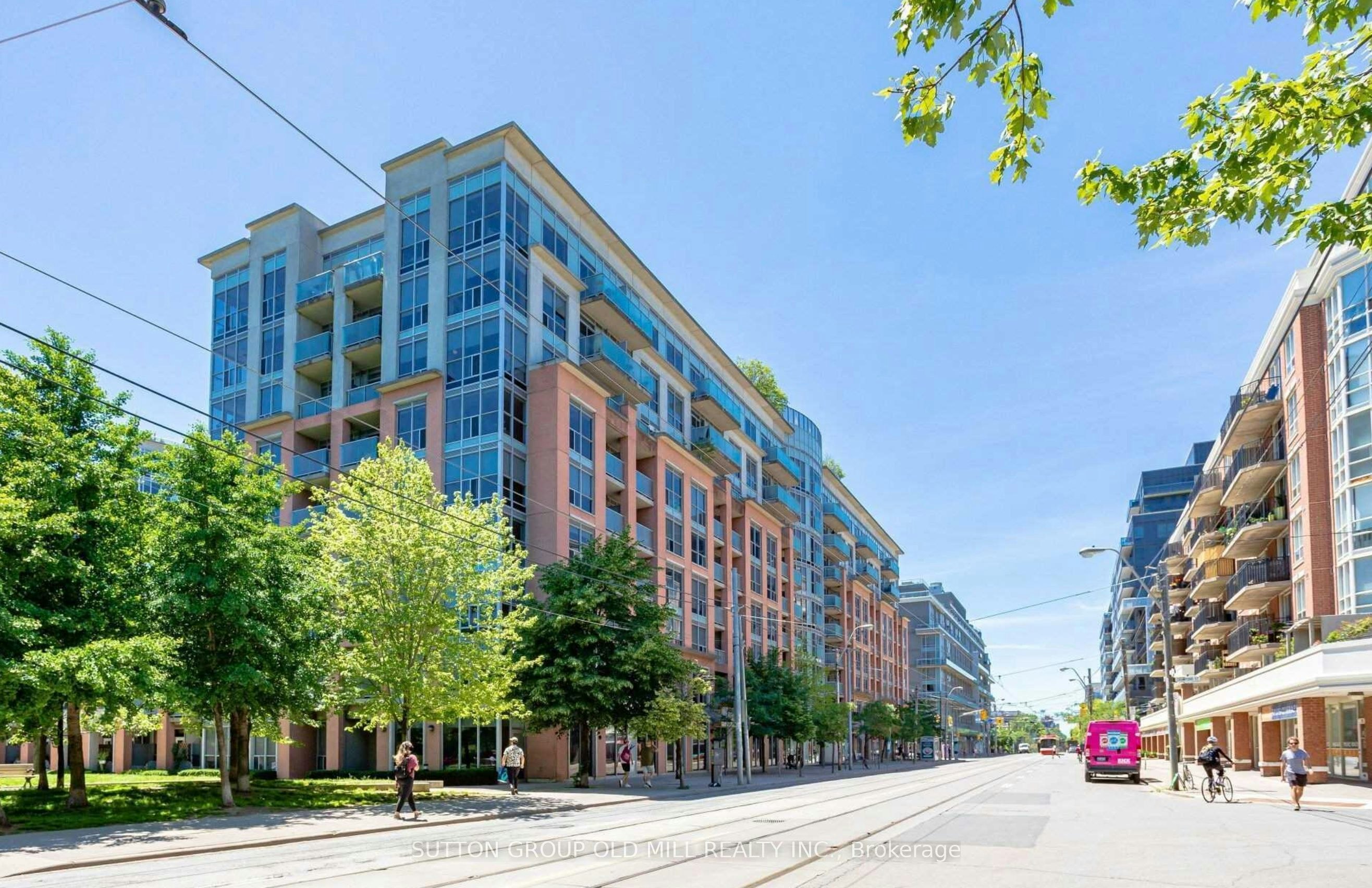 201-1005 King Street W, Toronto, ON, M6K 3M8