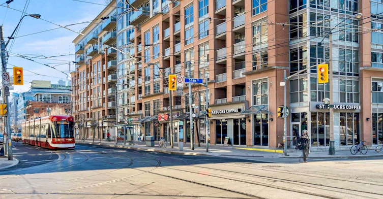 201-1005 King Street W, Toronto, ON, M6K 3M8 - 2