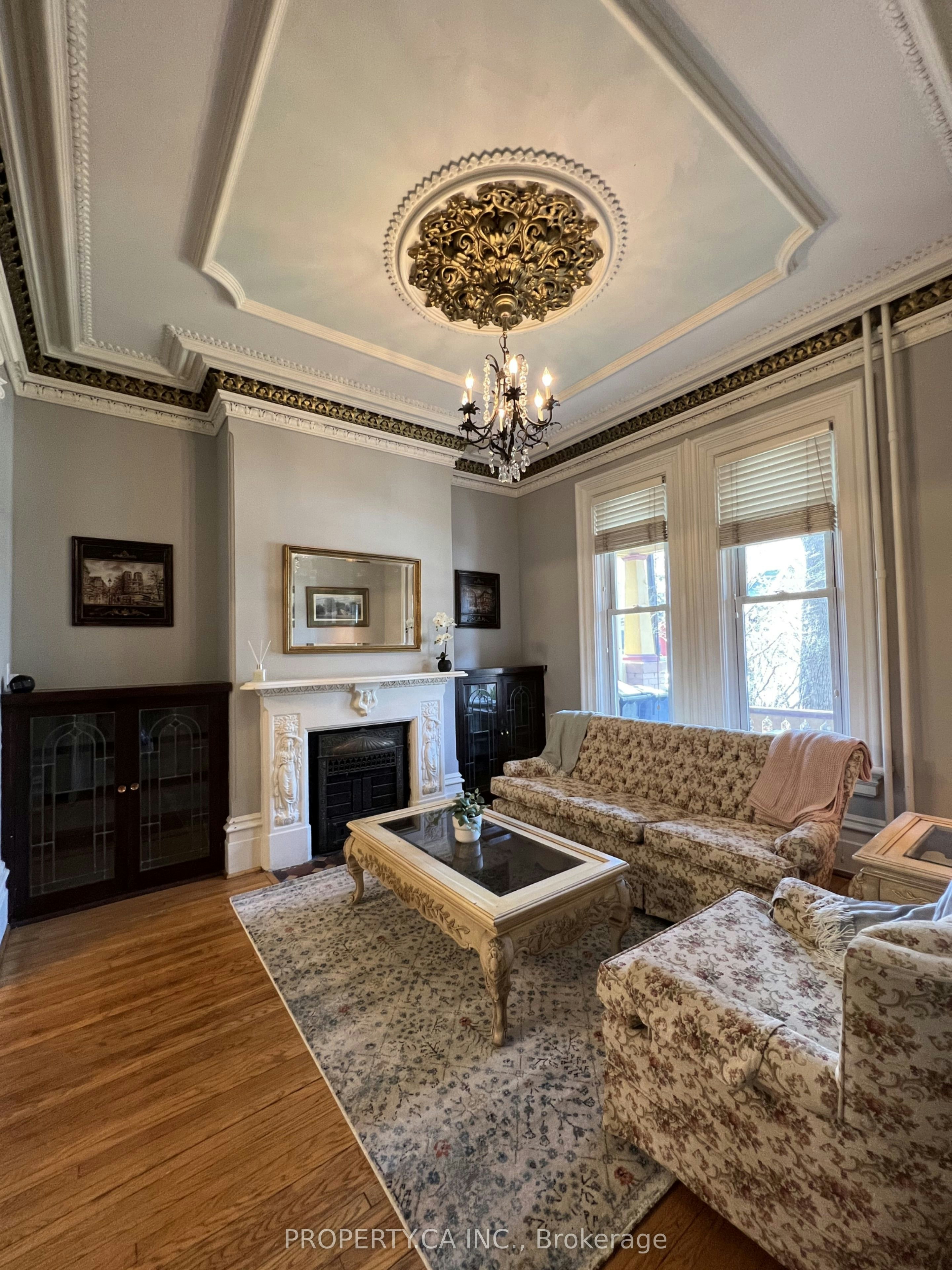 29 Lippincott Street, Toronto, ON, M5T 2R6 - 2