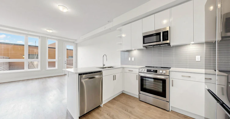 Upper-106 Green Gardens Boulevard, Toronto, ON, M6A 0E5 - 4