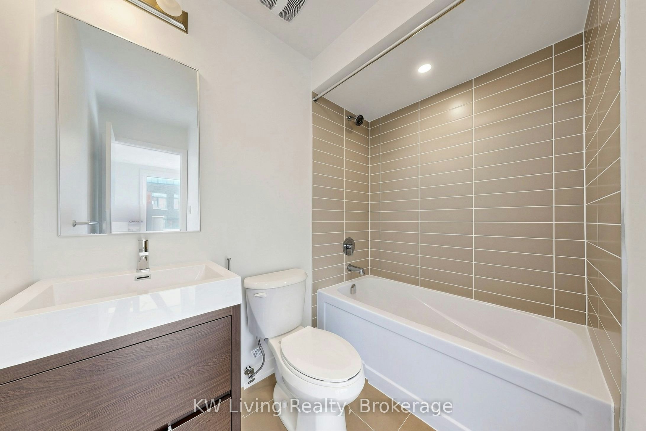 Upper-106 Green Gardens Boulevard, Toronto, ON, M6A 0E5 - 10