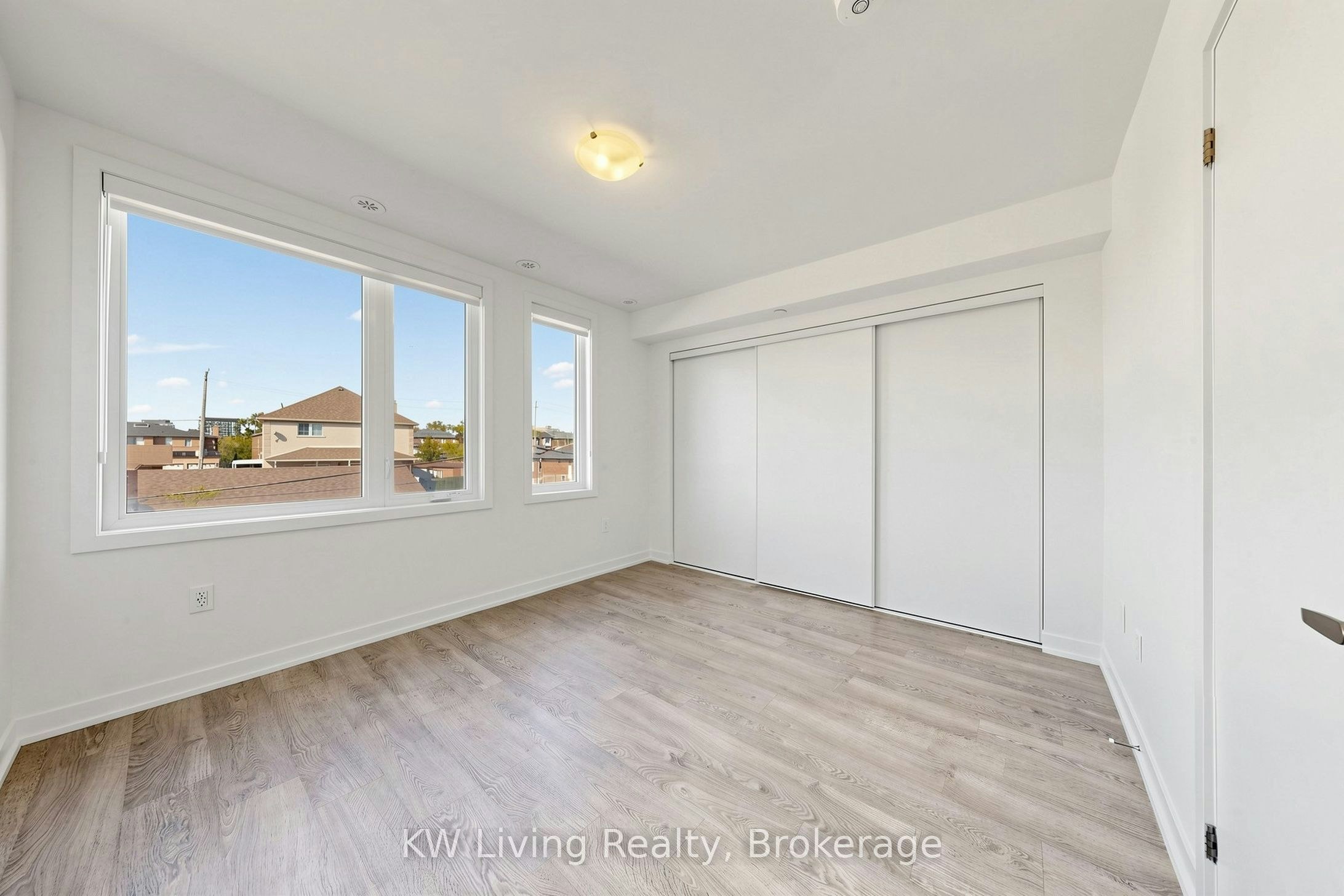 Upper-106 Green Gardens Boulevard, Toronto, ON, M6A 0E5 - 12