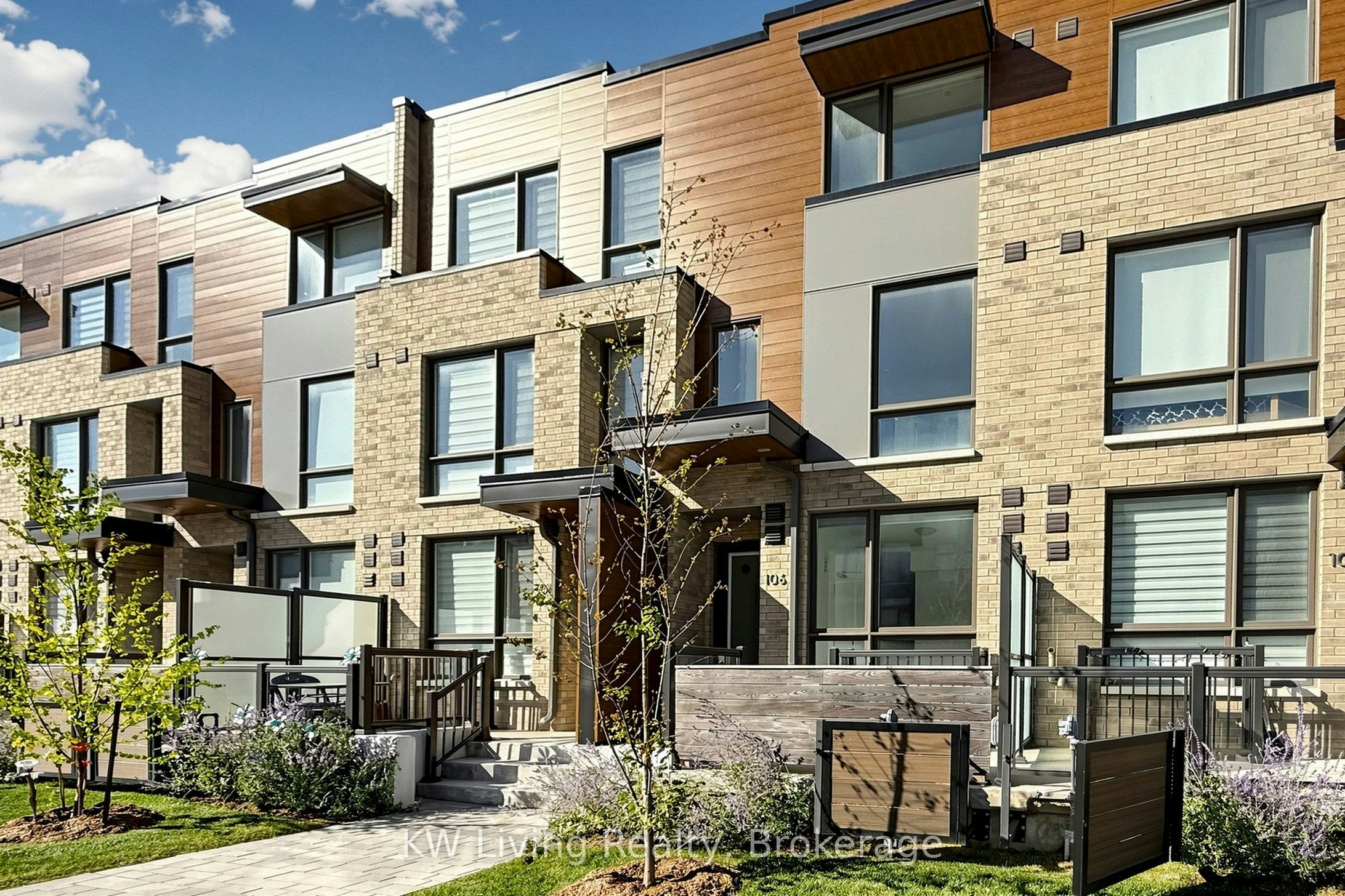 Upper-106 Green Gardens Boulevard, Toronto, ON, M6A 0E5 - 2