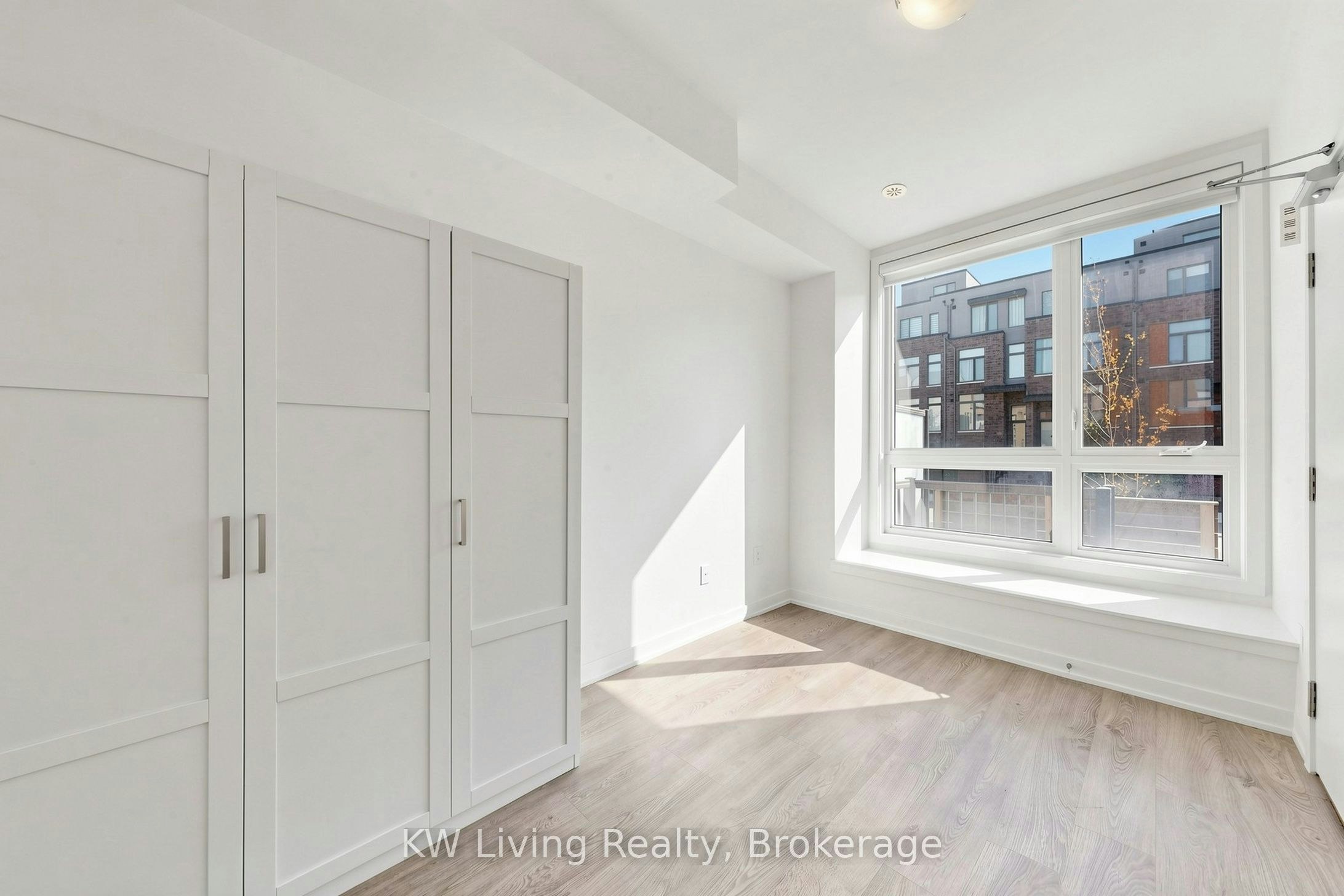 Upper-106 Green Gardens Boulevard, Toronto, ON, M6A 0E5 - 3