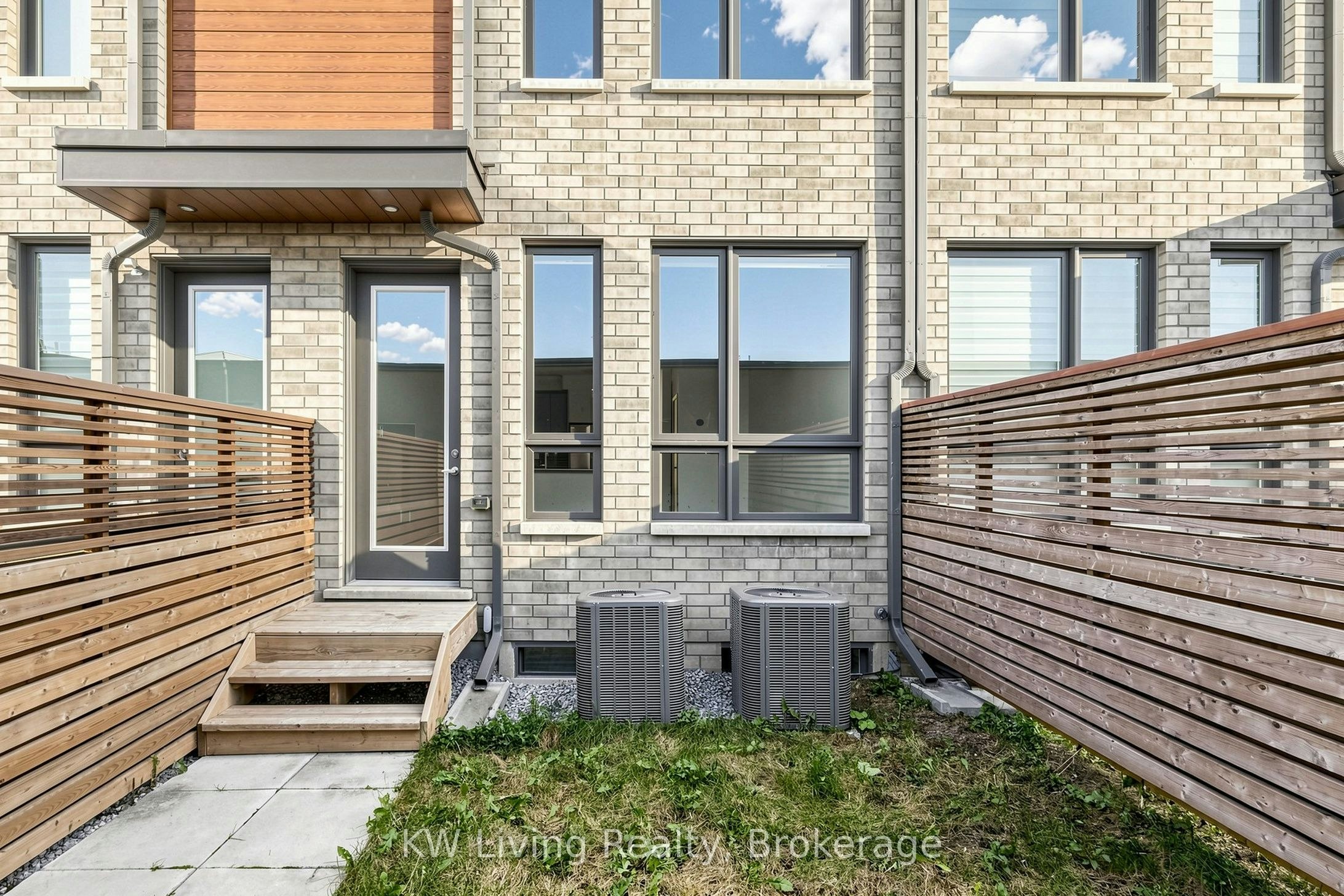 Upper-106 Green Gardens Boulevard, Toronto, ON, M6A 0E5 - 14