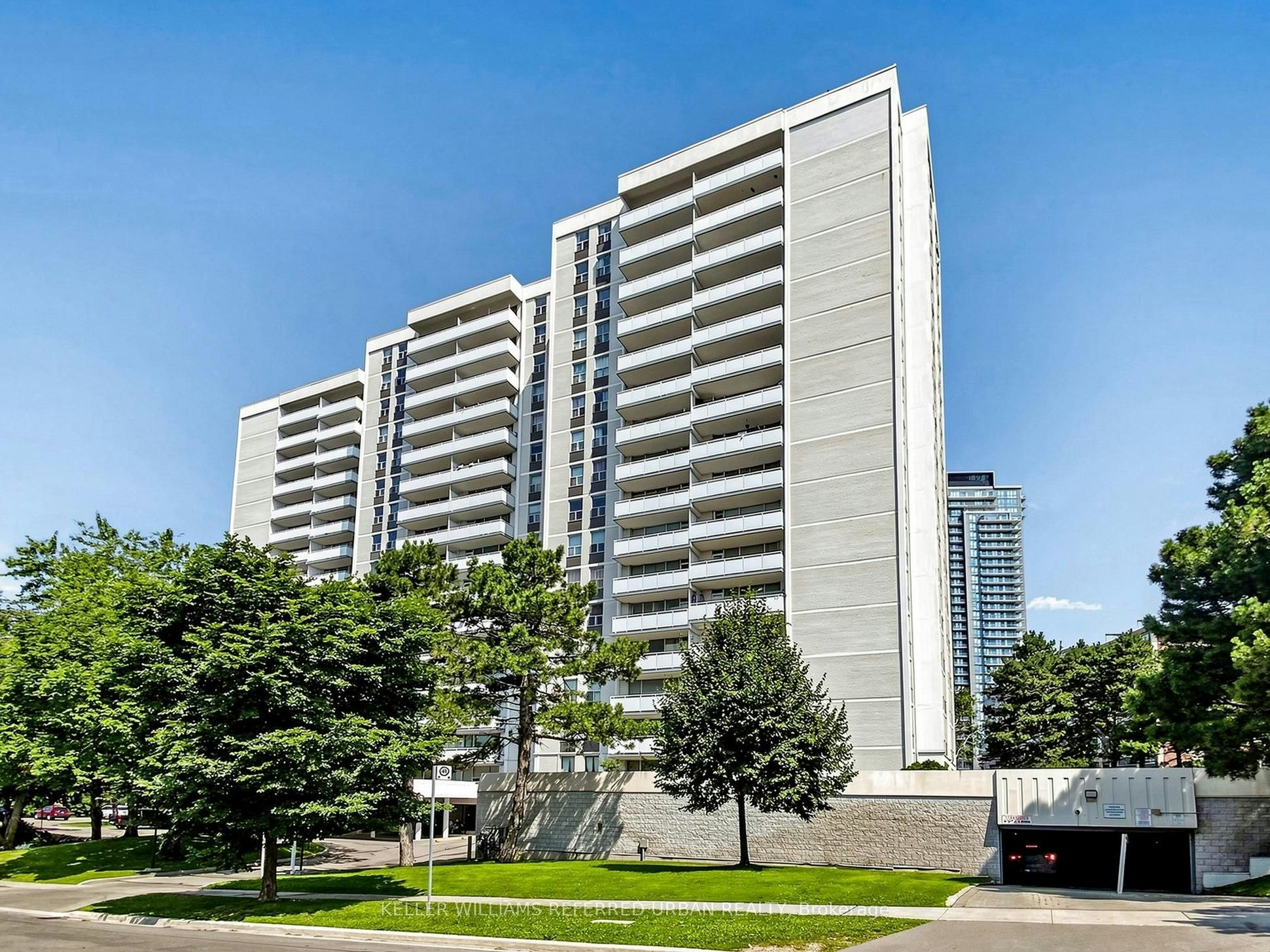 1111-10 Parkway Forest Drive, Toronto, ON, M2J 1L3