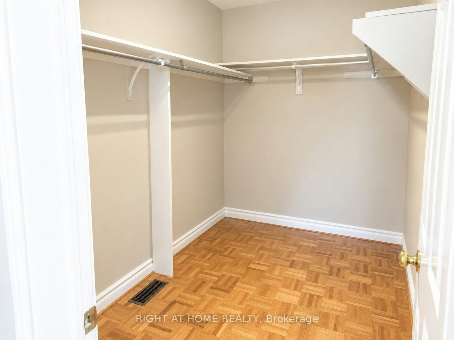 Main-144 Almore Avenue, Toronto, ON, M3H 2J1 - 18
