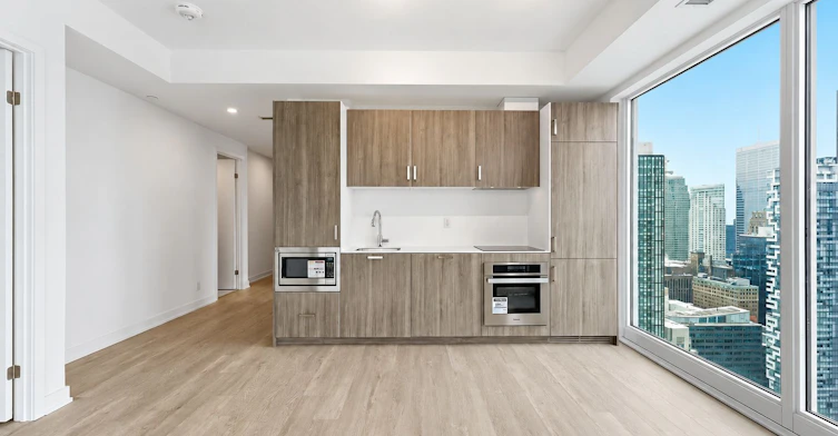 4711-88 Queen Street E, Toronto, ON, M5C 0B6 - 3