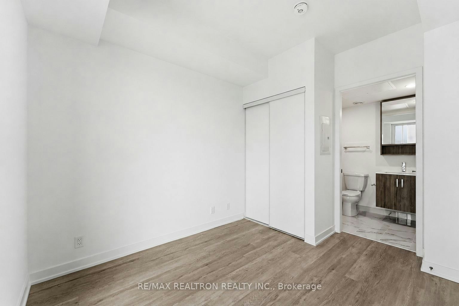 4711-88 Queen Street E, Toronto, ON, M5C 0B6 - 15