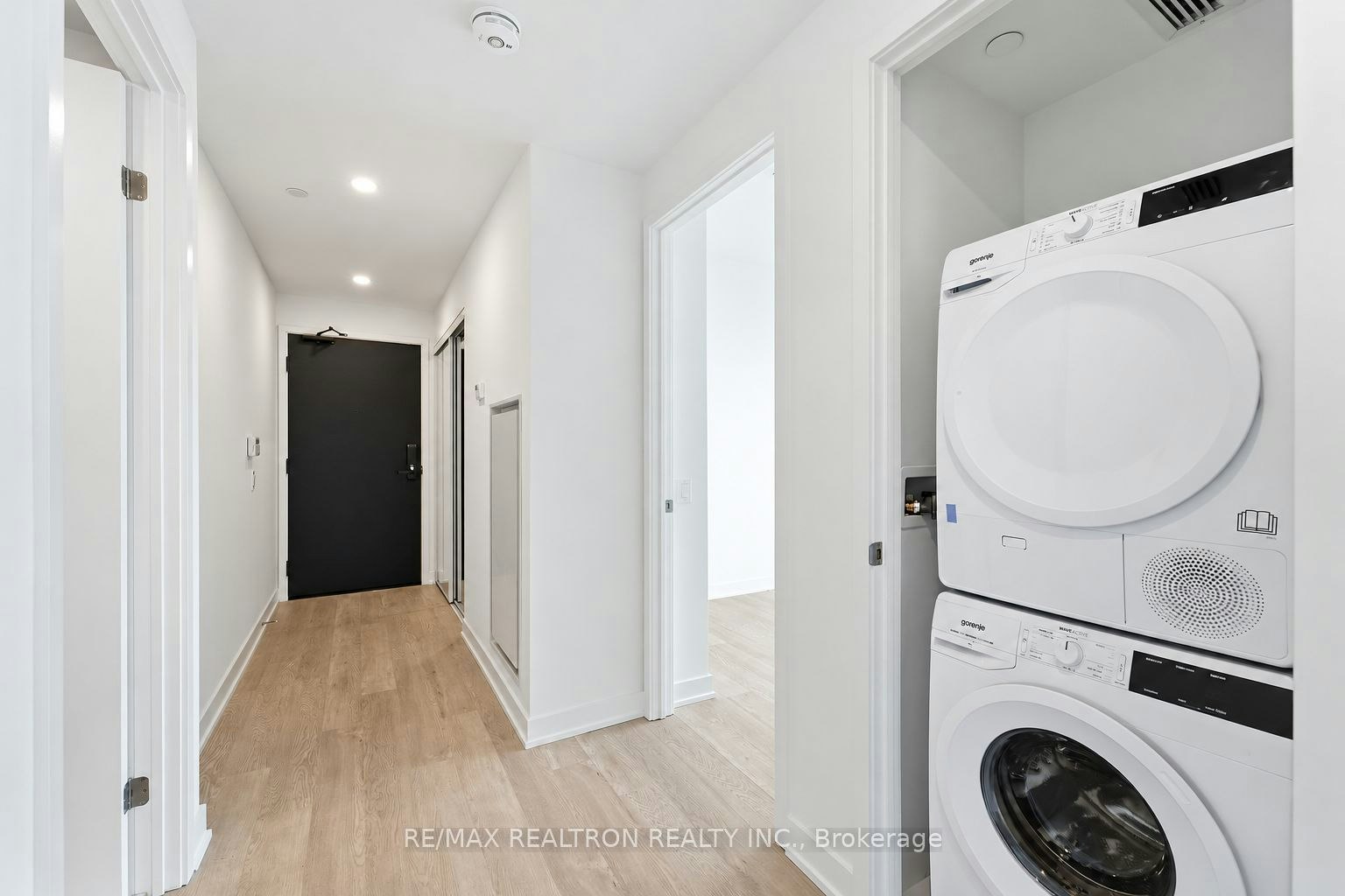 4711-88 Queen Street E, Toronto, ON, M5C 0B6 - 10