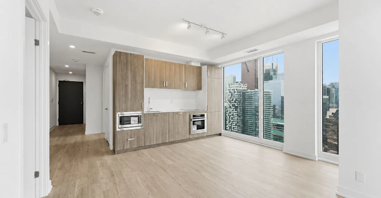 4711-88 Queen Street E, Toronto, ON, M5C 0B6 - 5