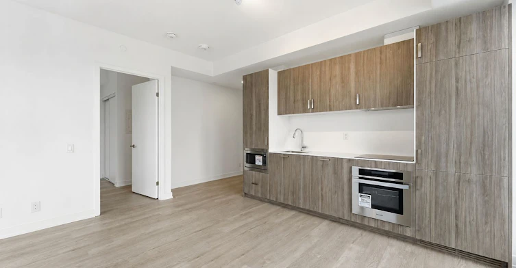 4711-88 Queen Street E, Toronto, ON, M5C 0B6 - 6