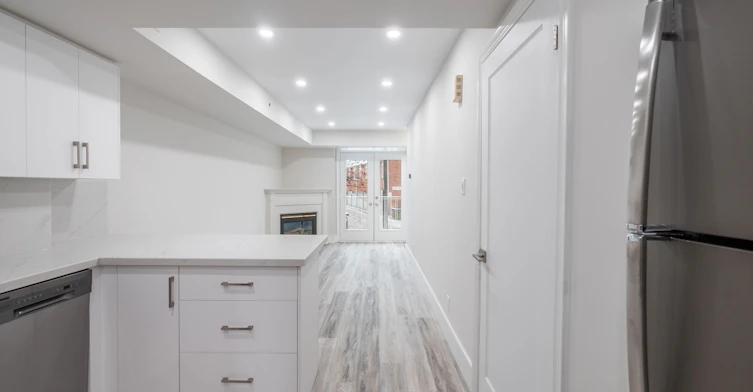 102-1 Sudbury Street, Toronto, ON, M6J 3W6 - 24